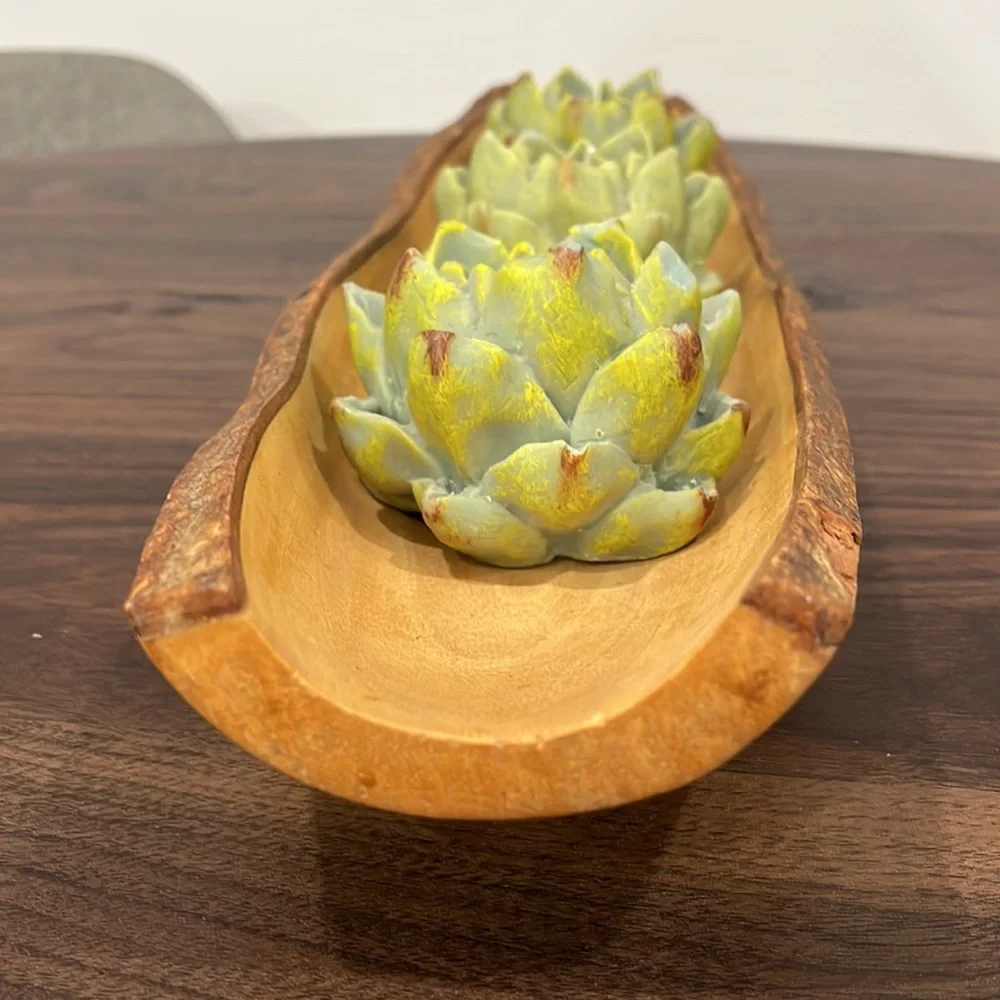 CRATE & BARREL MANGO WEDGE BOAT & 3 ARTICHOKE CANDLES IN GOOD CONDITION